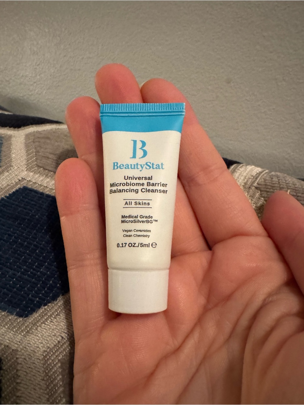 BeautyStat Universal Microbiome Barrier Balancing Cleanser — Blue & White